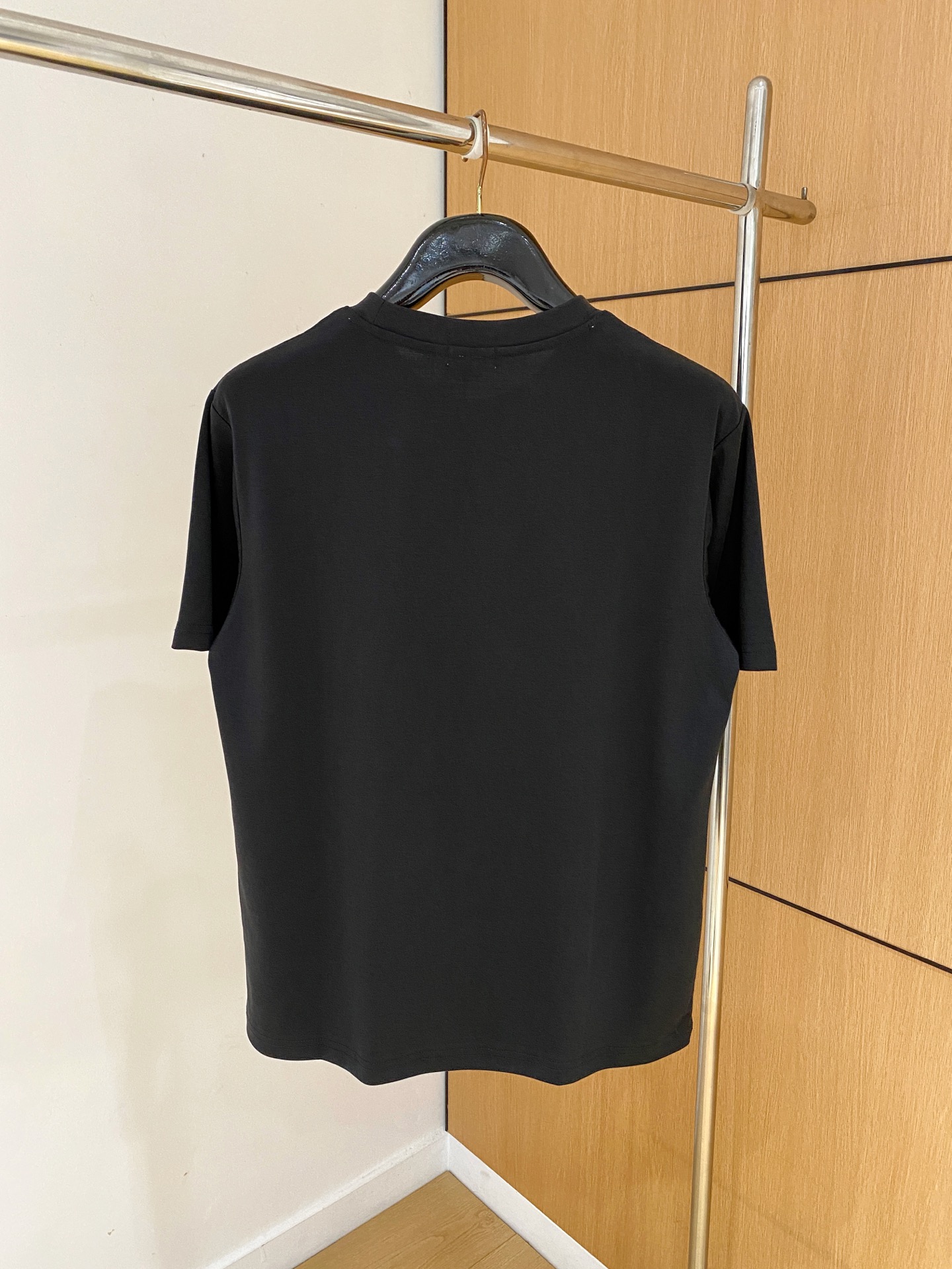 short sleeves